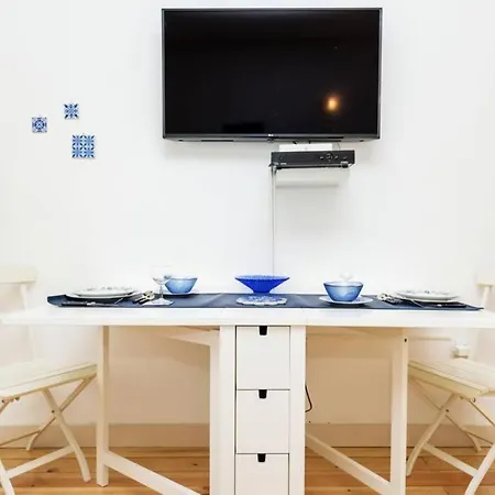Apartment Homely *